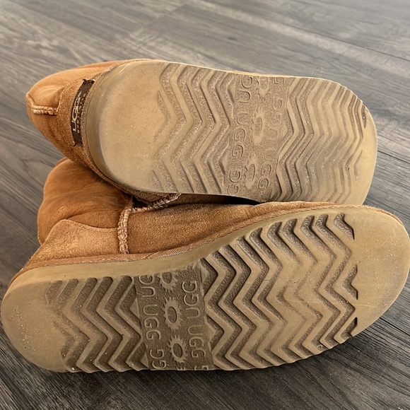 Ugg Boots - Picture 5 of 5